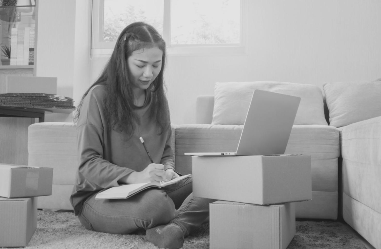 Students collaborating during live learning session